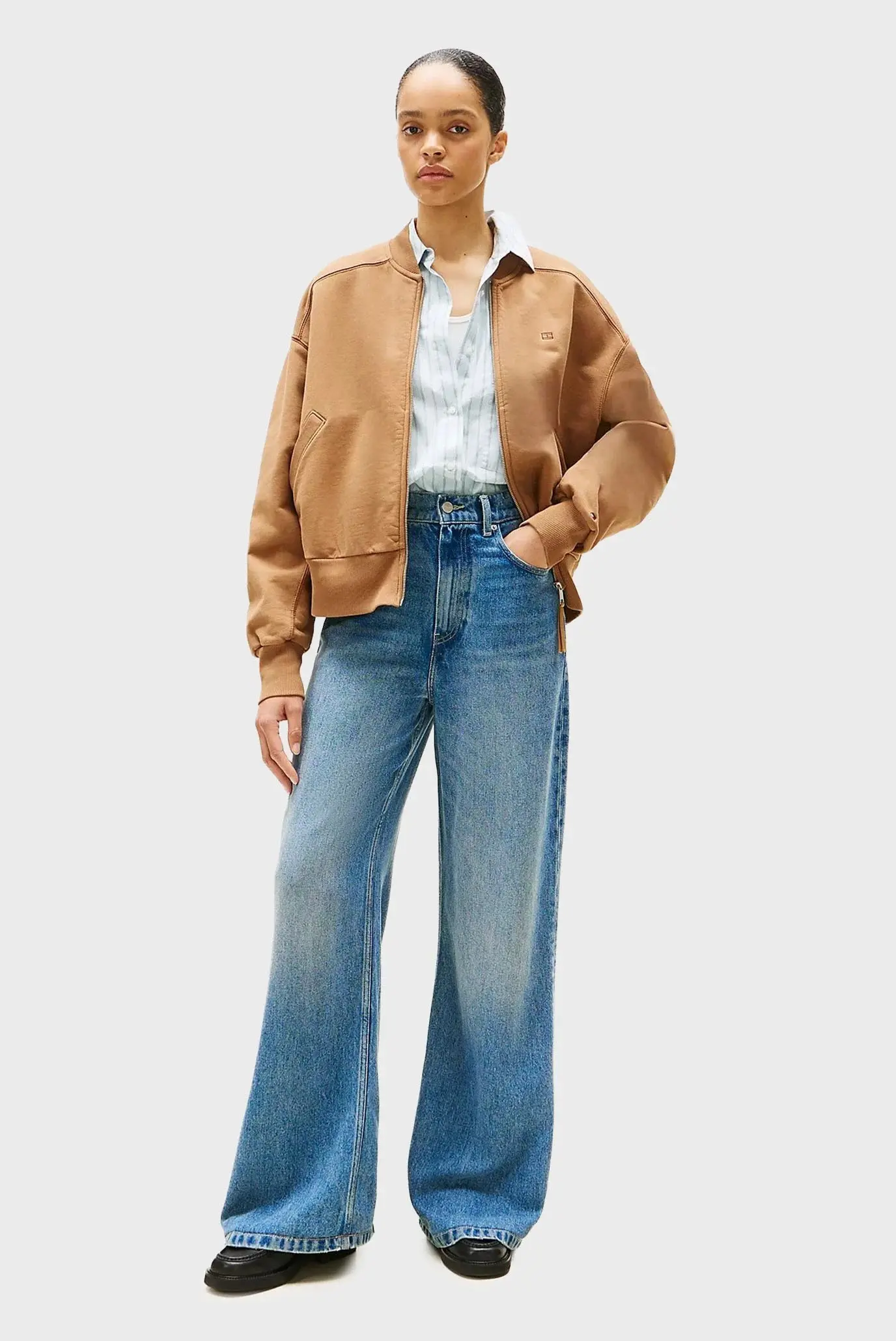 Джинсы широкие и клеш женские