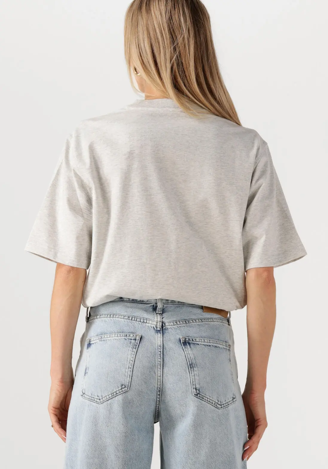 Футболка женская