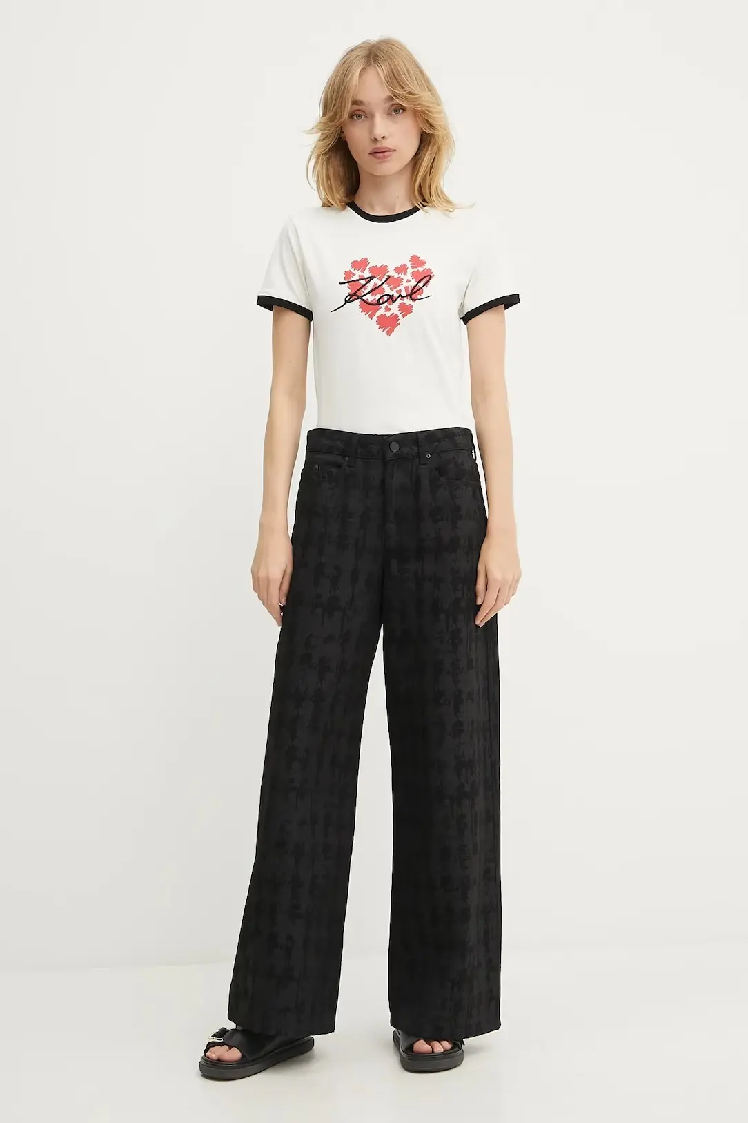 Джинсы широкие и клеш женские