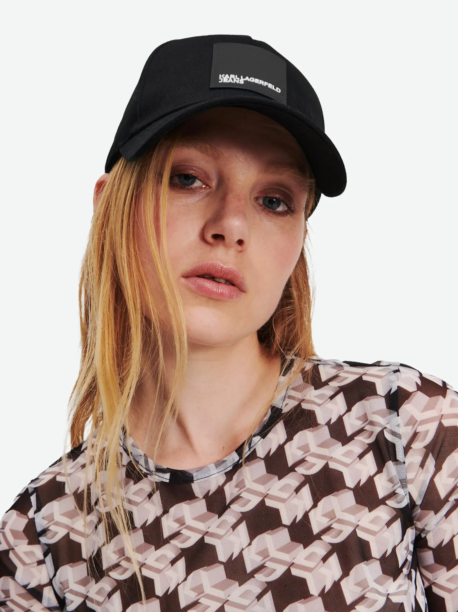 Кепка женская