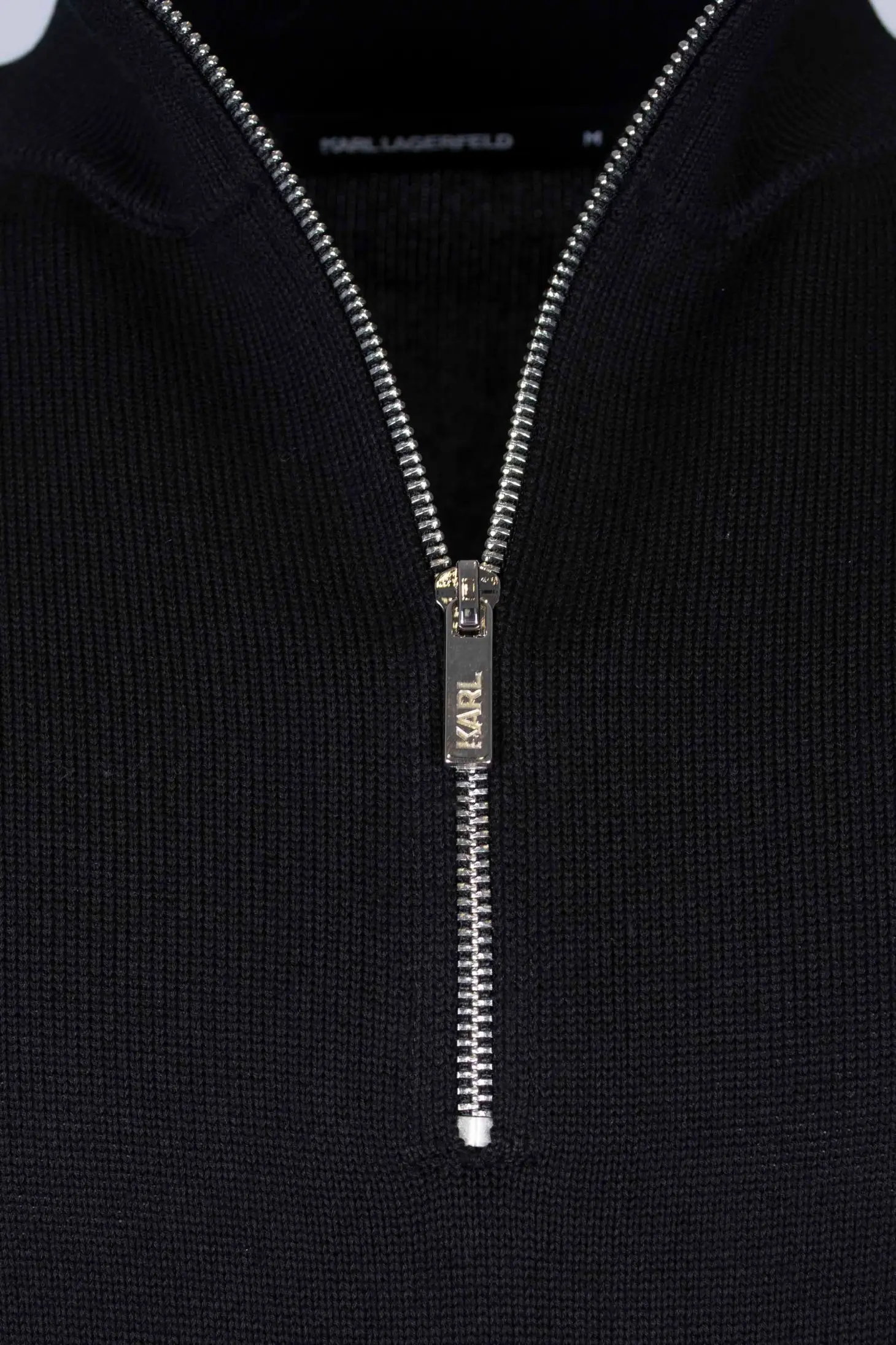 Свитер мужской