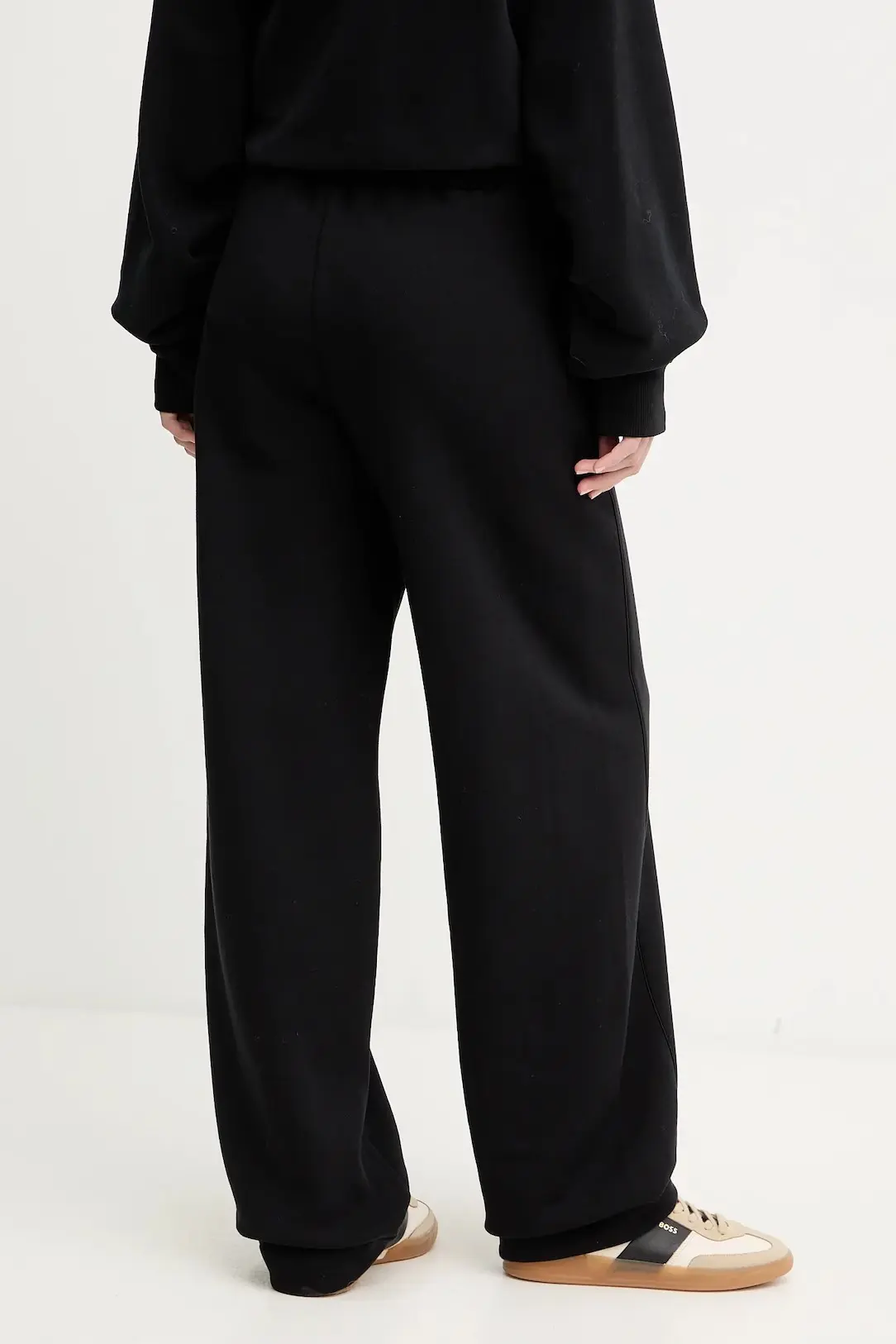 Брюки джоггеры женские