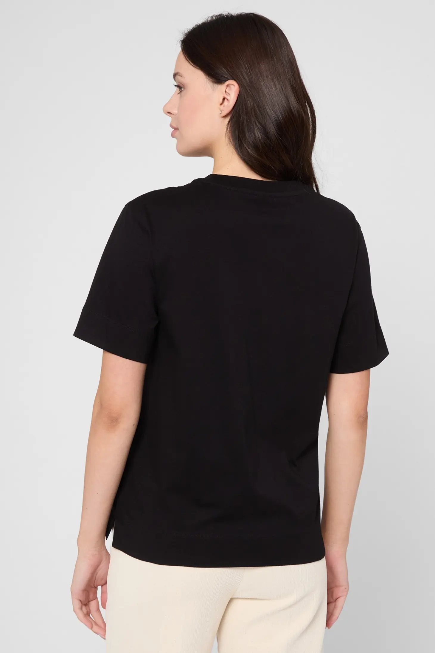 Футболка женская