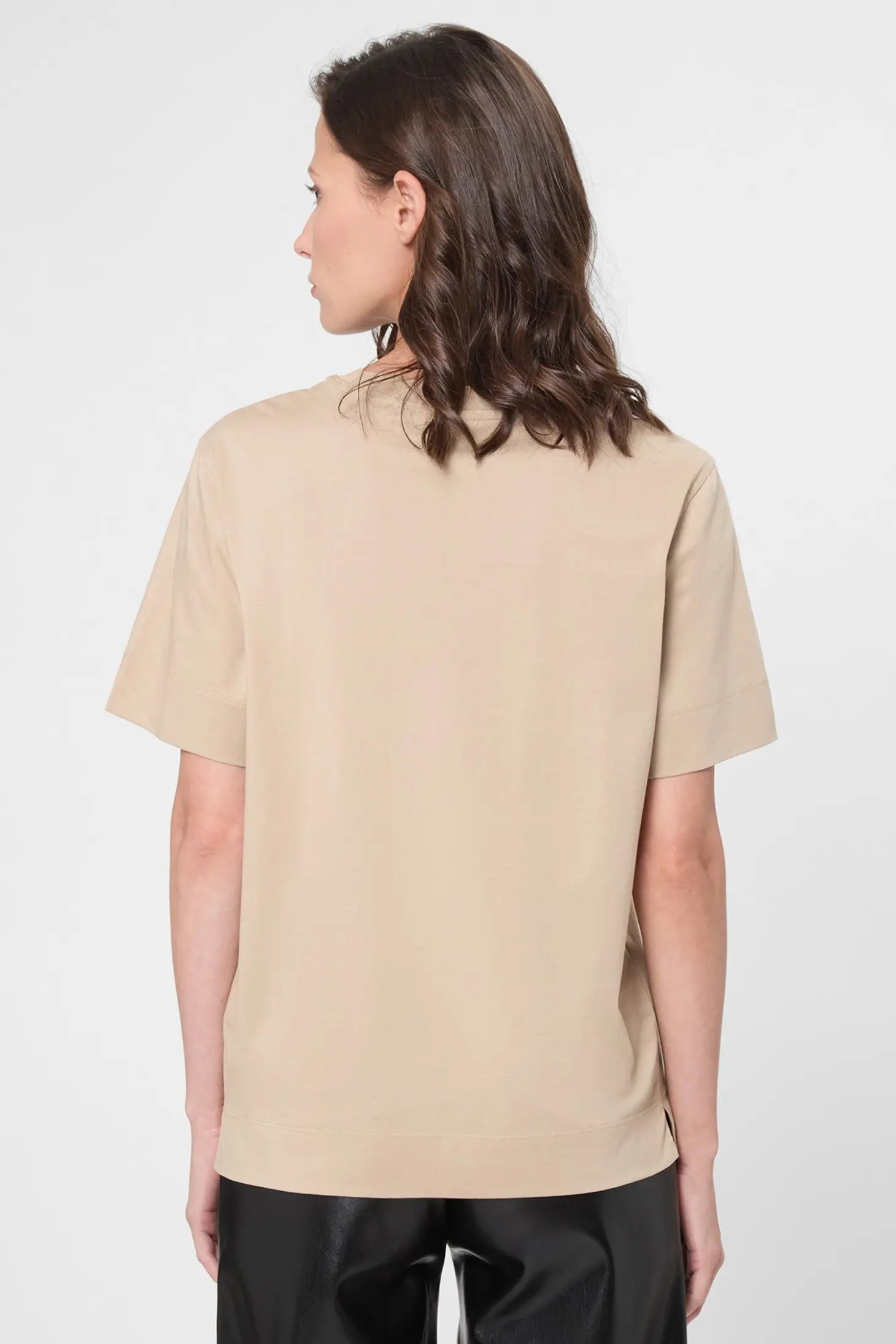 Футболка женская