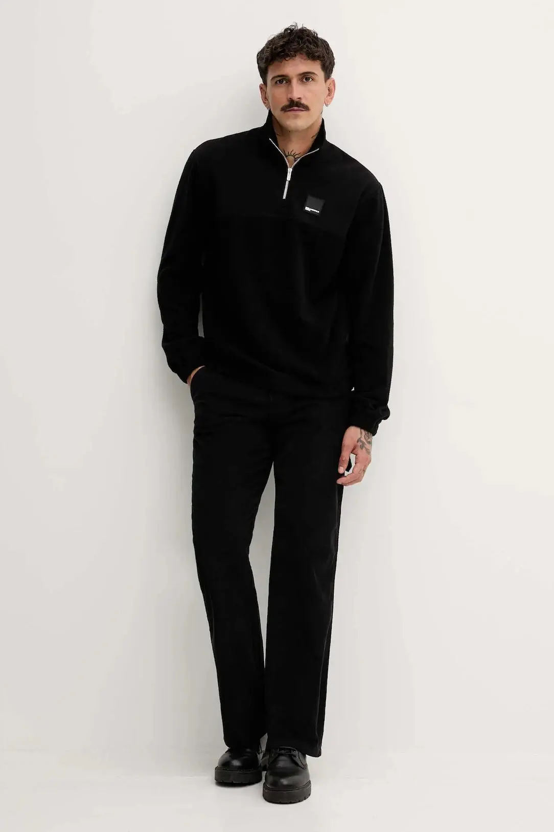 Свитер мужской