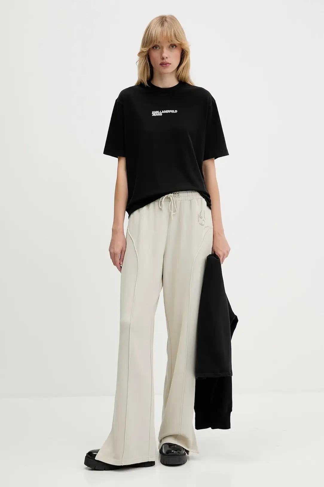 Футболка женская