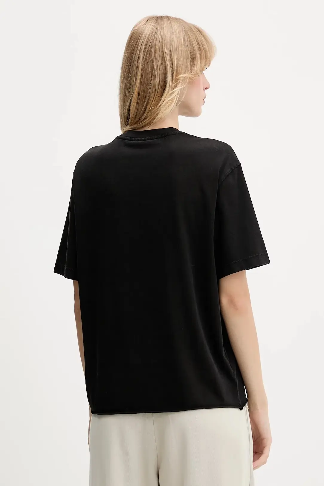 Футболка женская