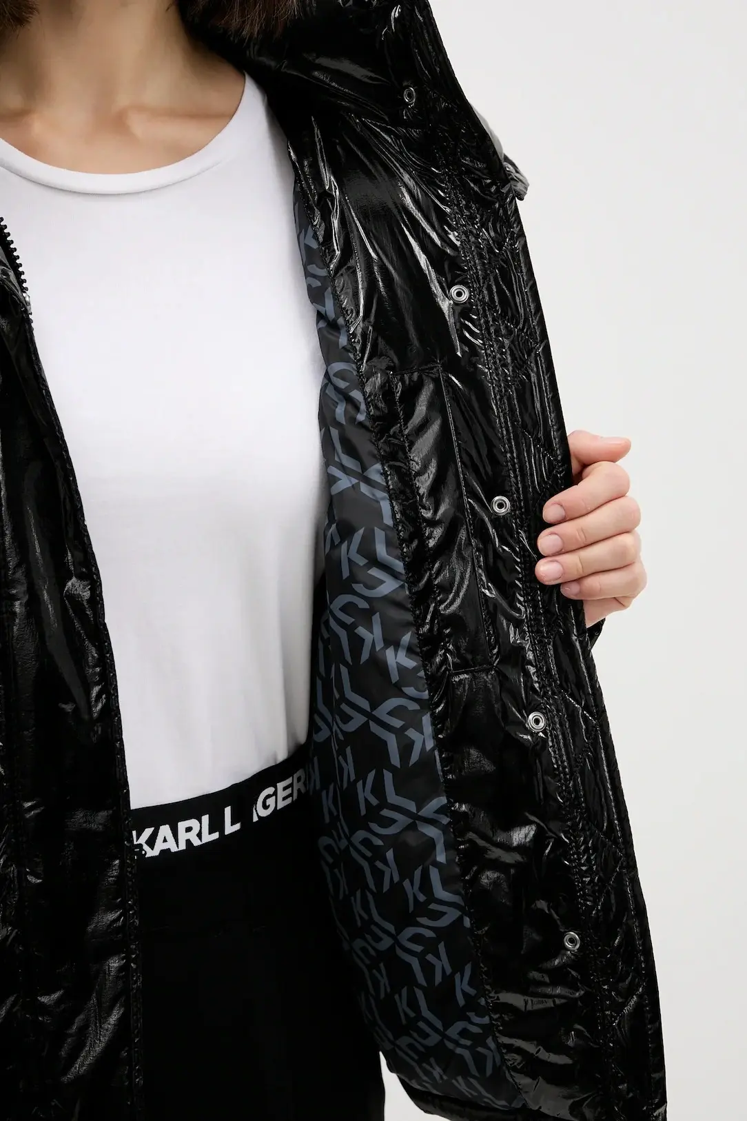 Куртка зимняя женская