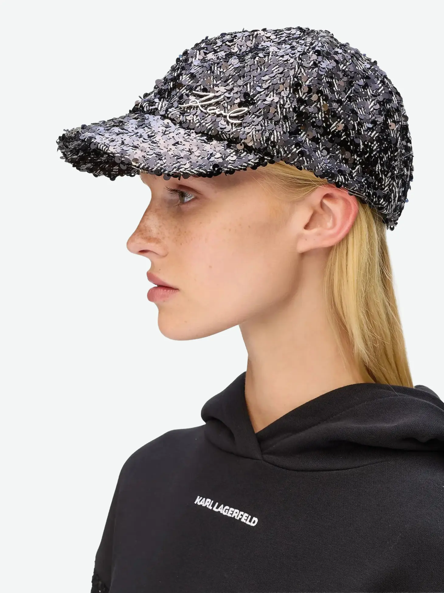 Кепка женская