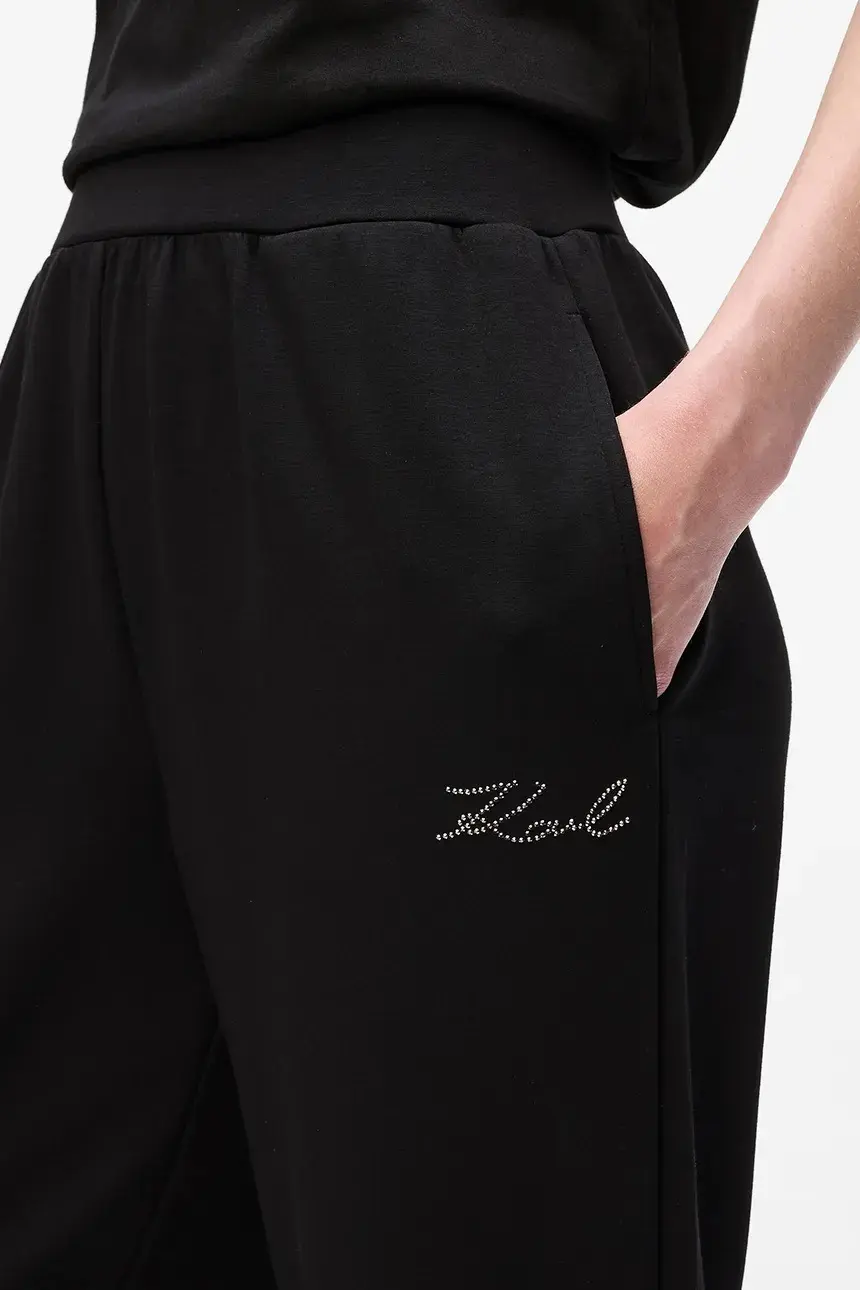 Брюки классические женские