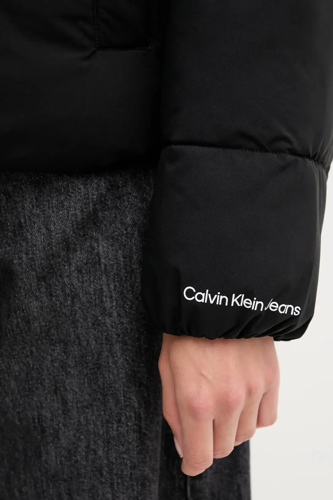 Куртка зимняя женская