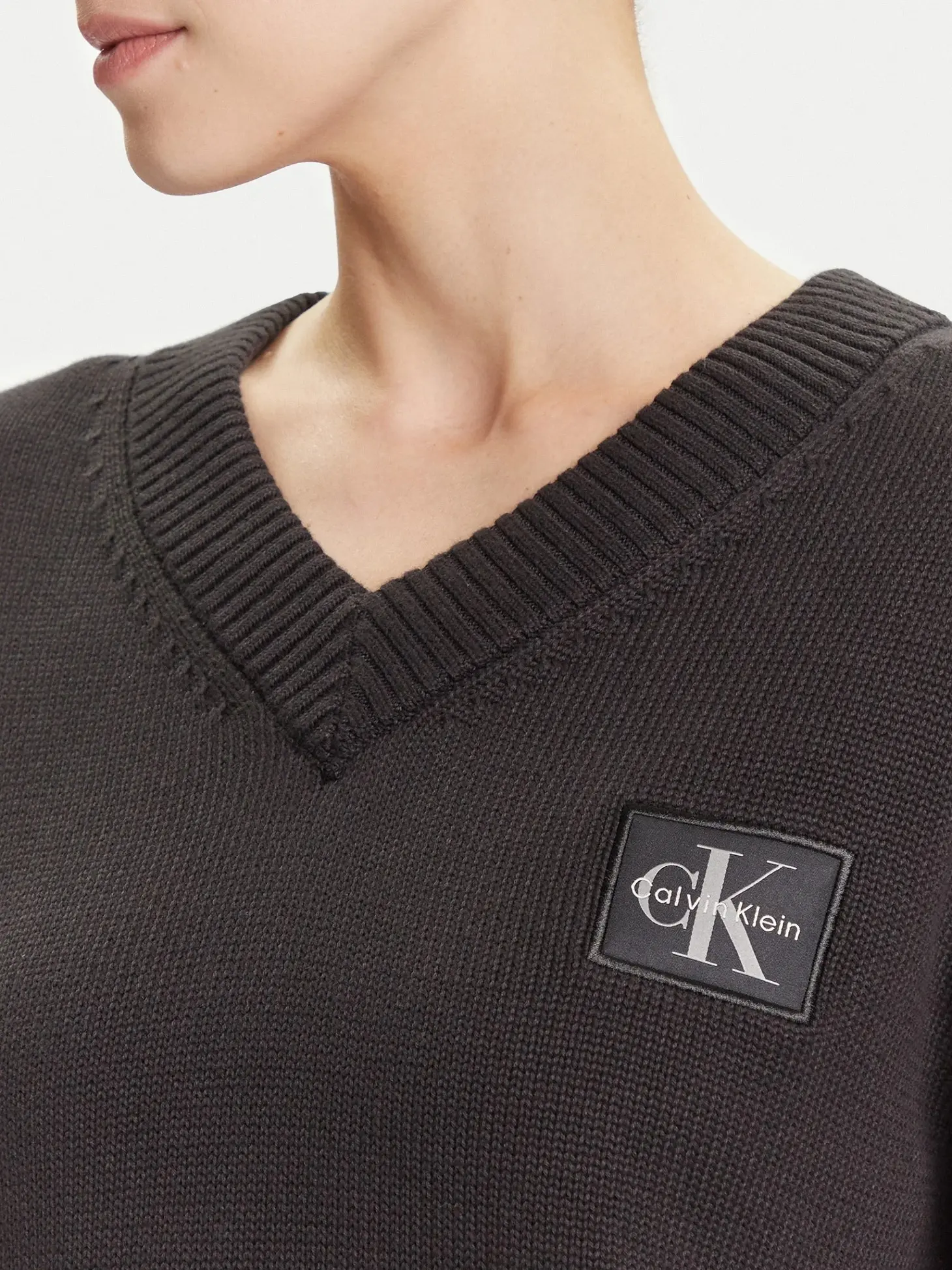 Свитер женский