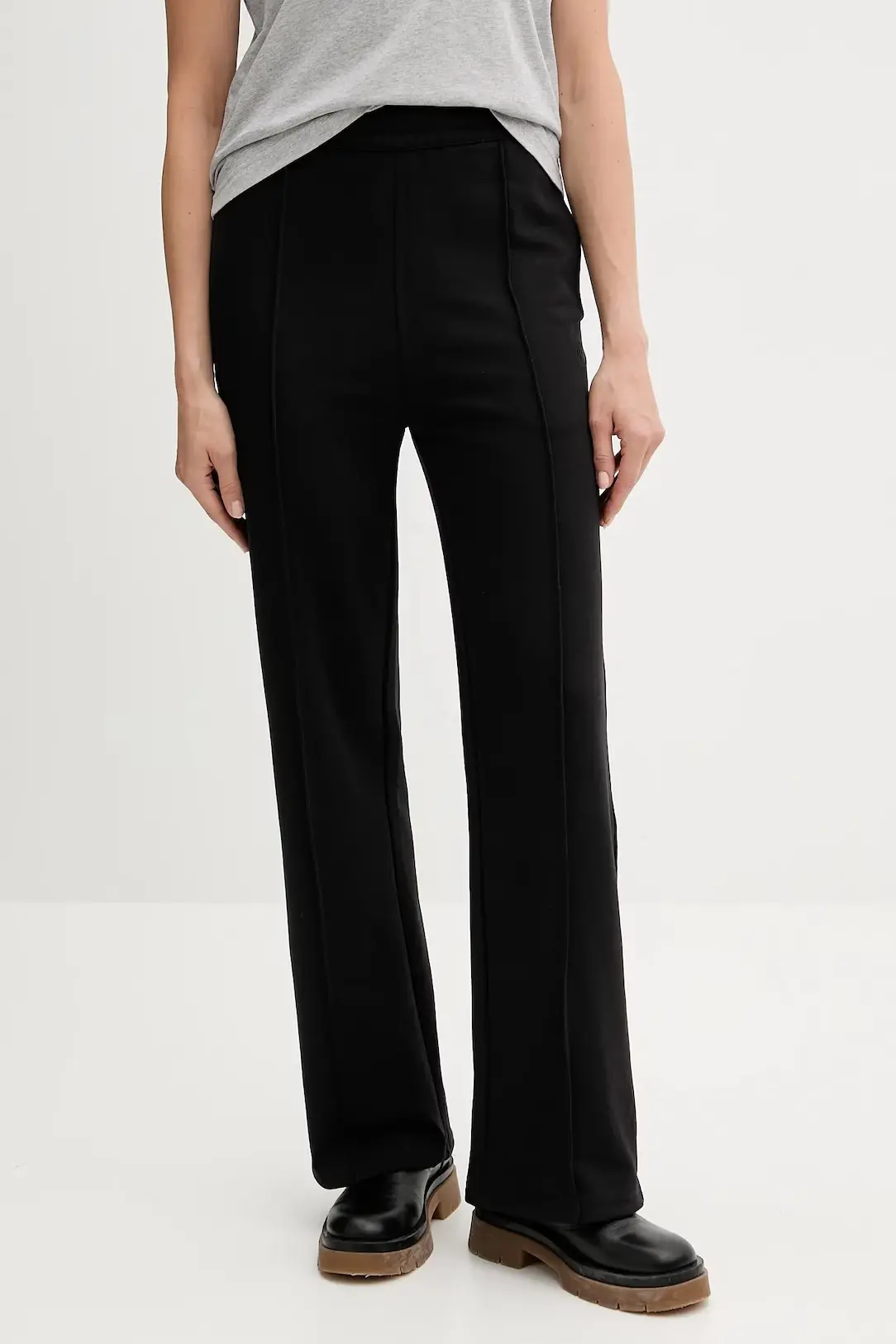 Брюки джоггеры женские