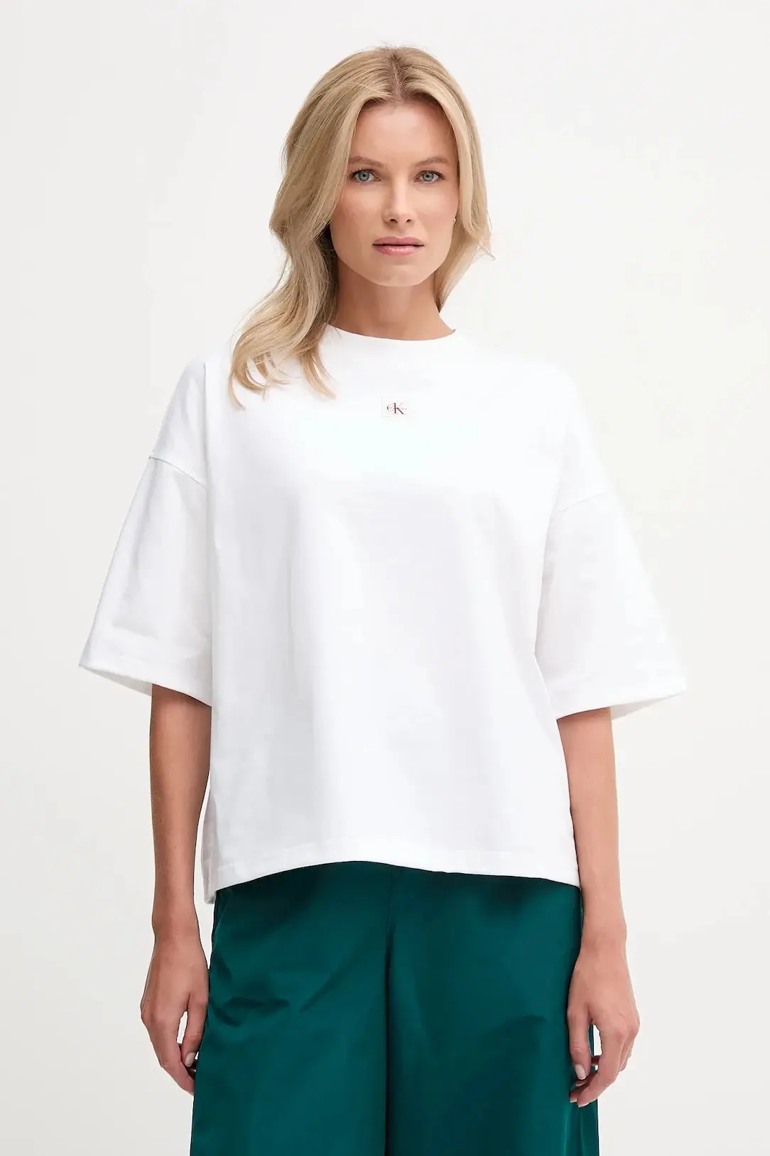 Футболка женская