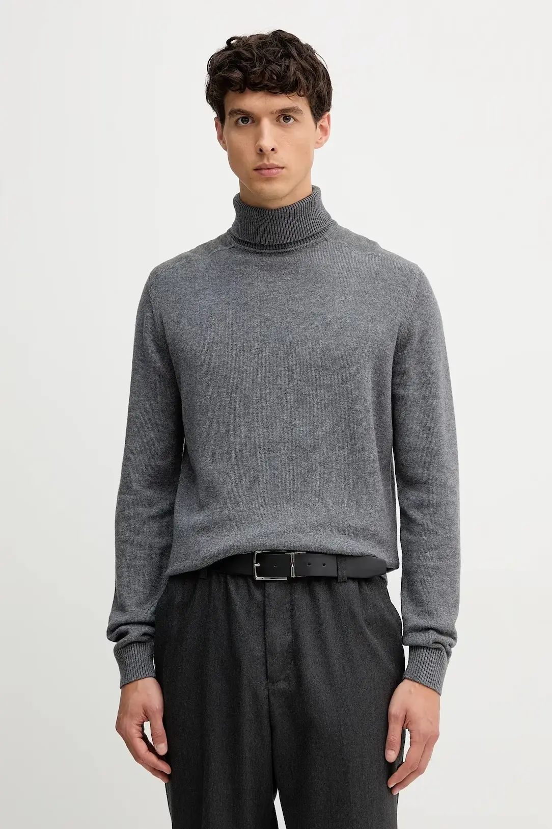 Свитер мужской