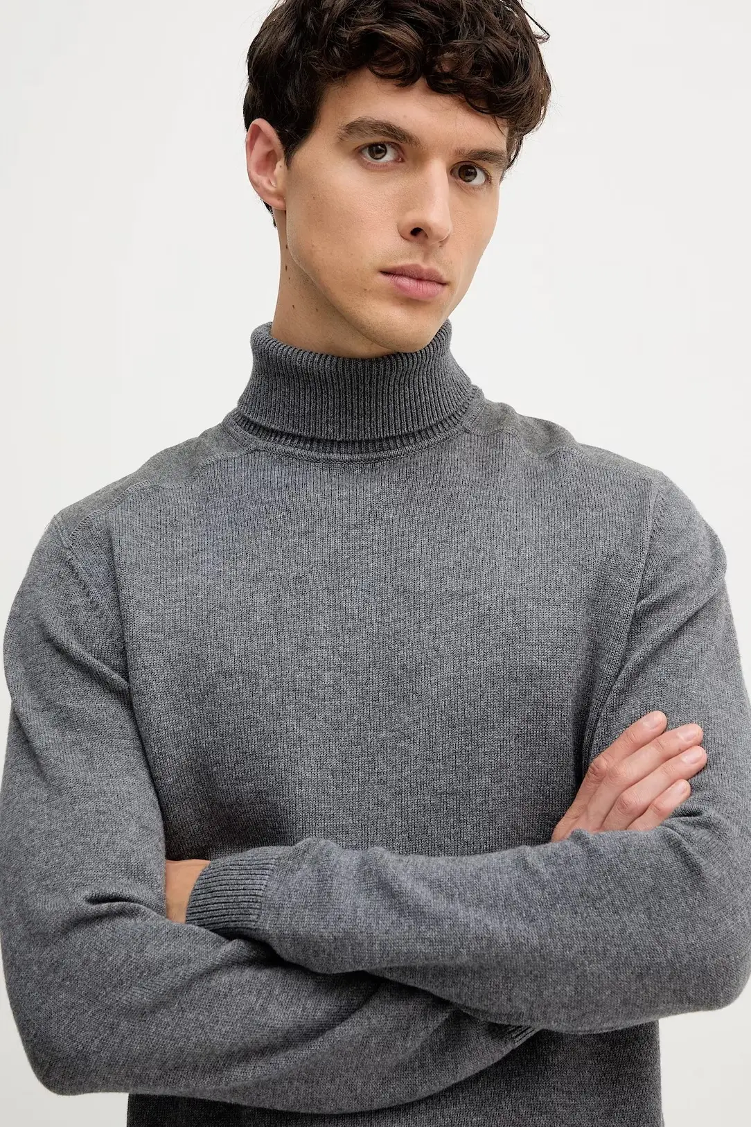 Свитер мужской