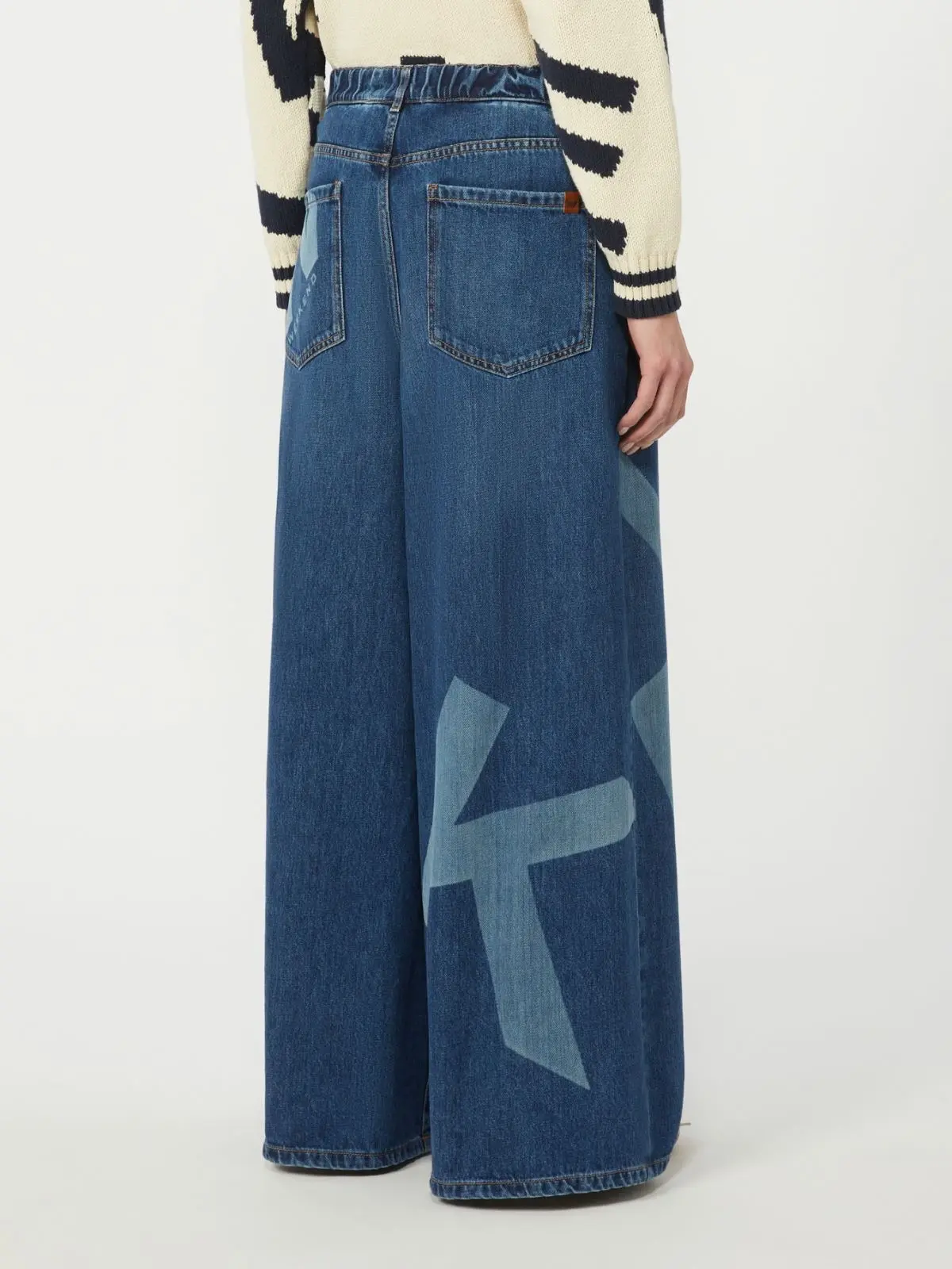 Джинсы широкие и клеш женские