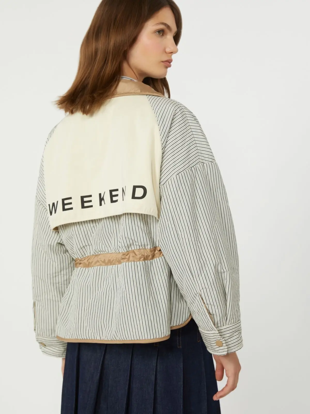 Куртка ветровка женская