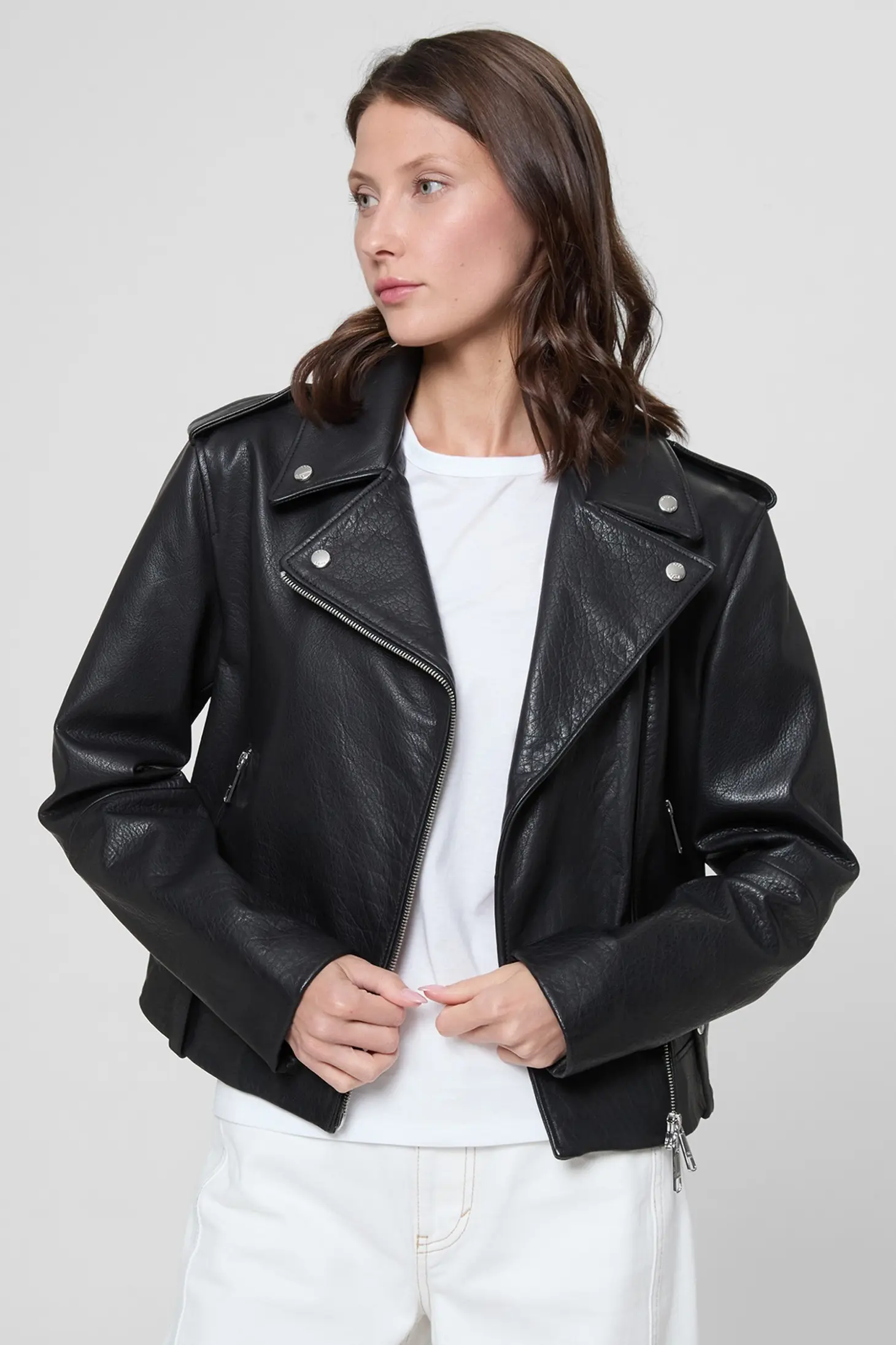 Куртка кожаная женская