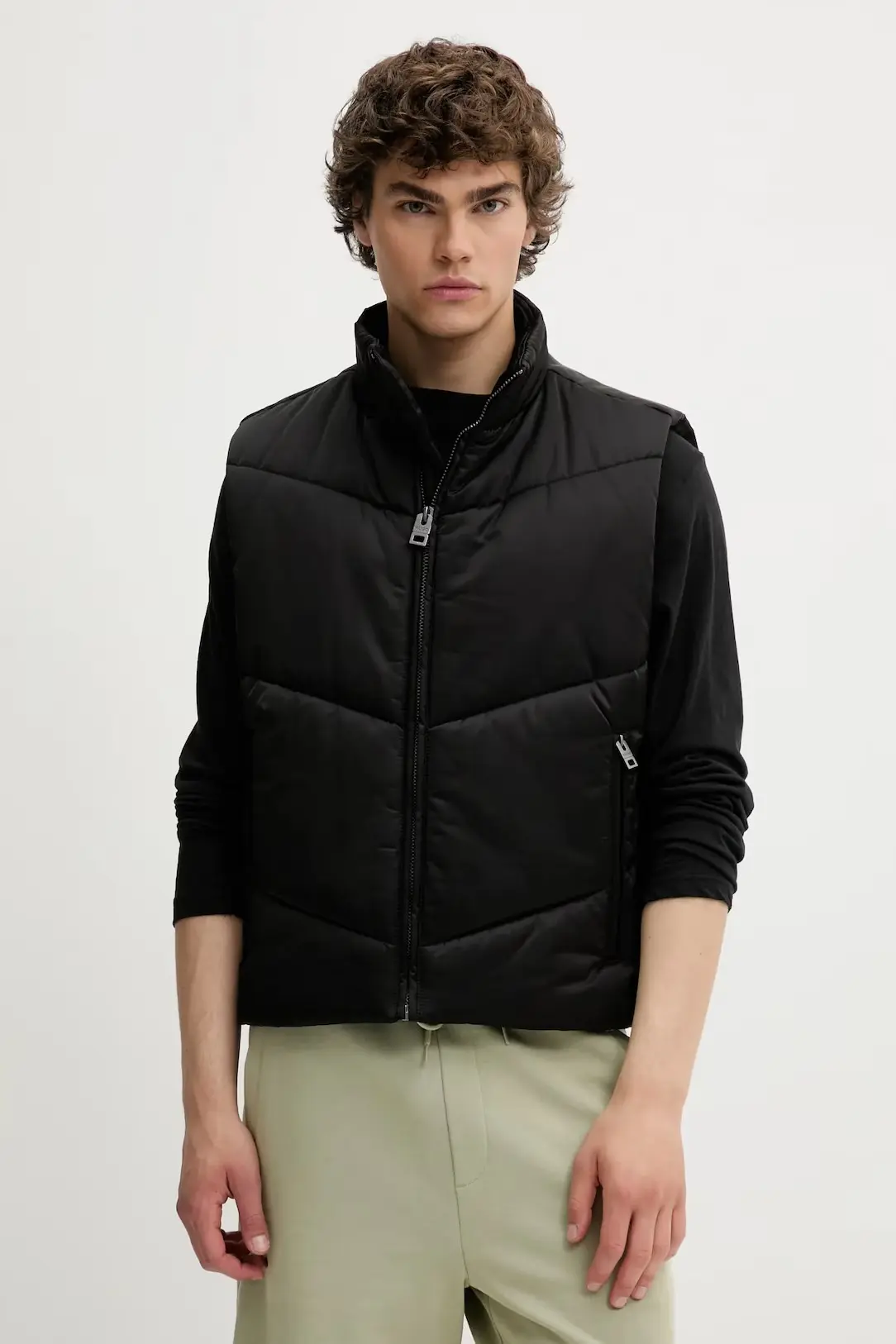 Жилет утепленный мужской