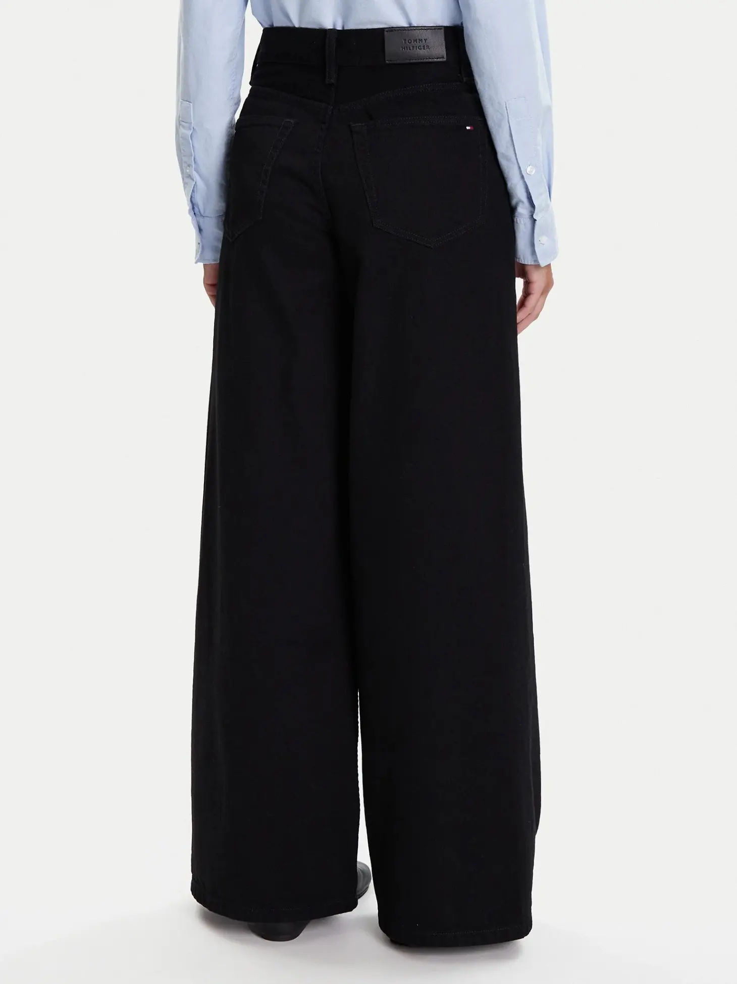 Джинсы широкие и клеш женские