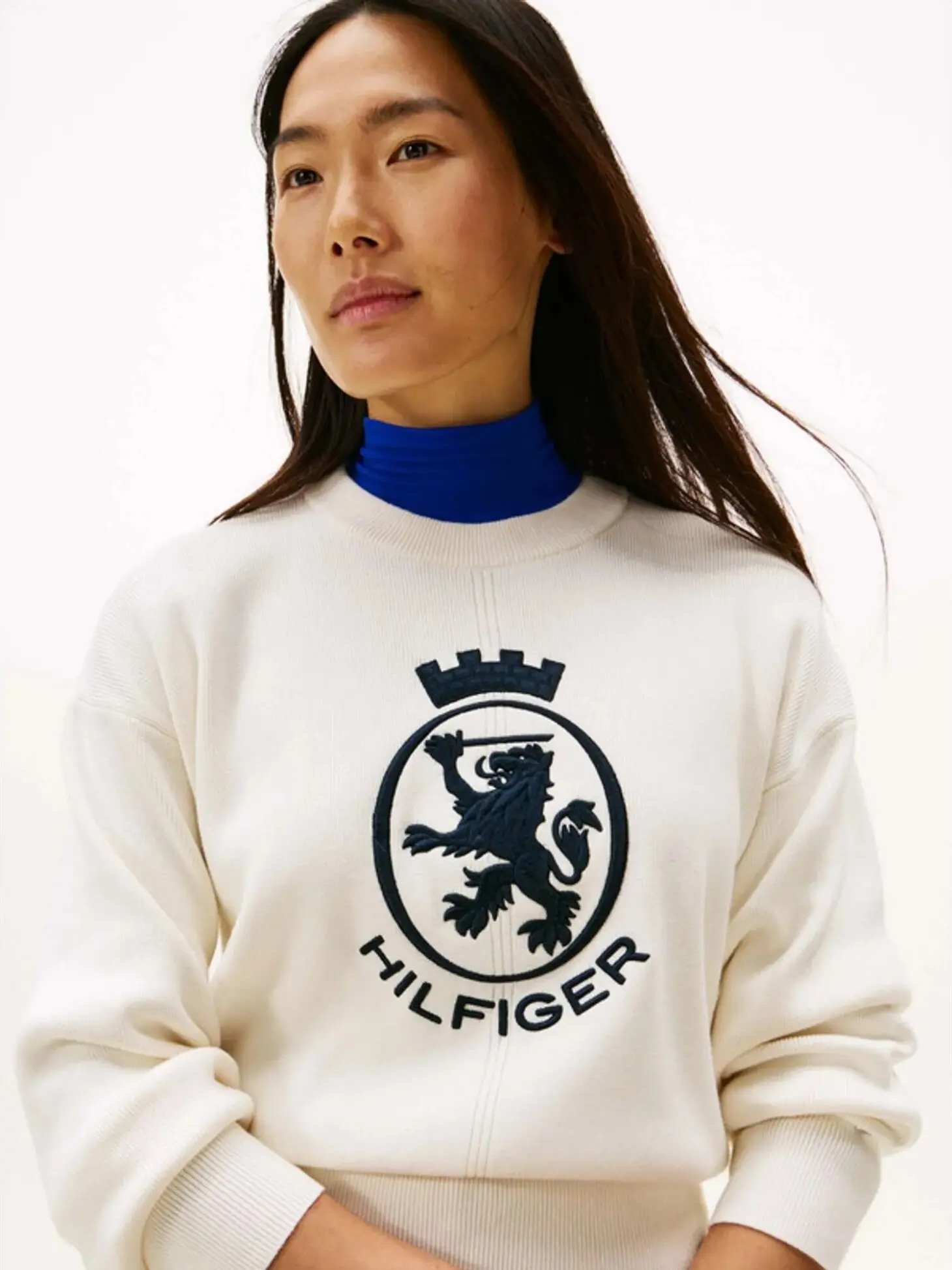 Свитер женский