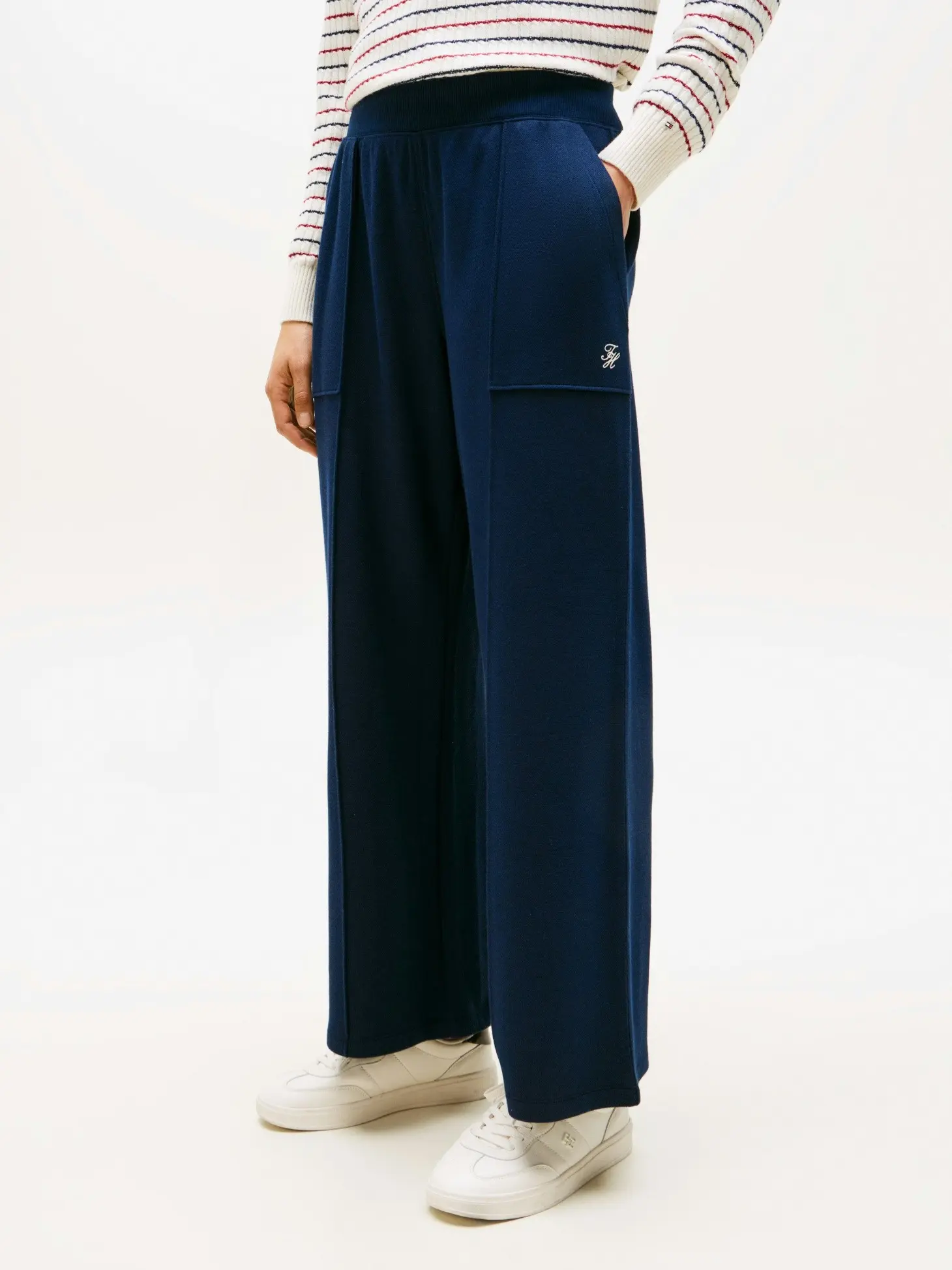 Брюки джоггеры женские