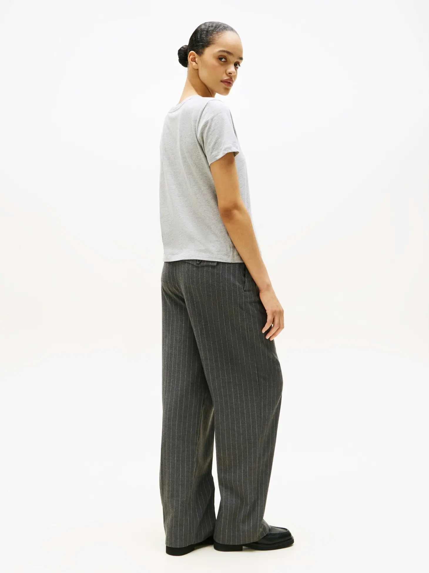 Футболка женская