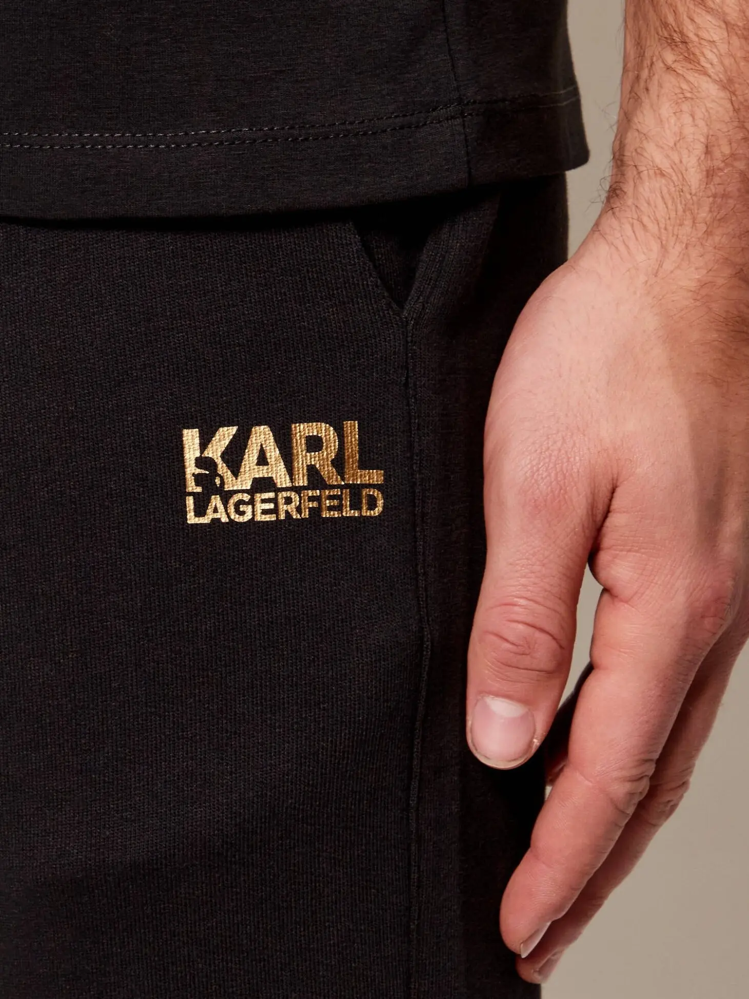 Брюки джоггеры мужские