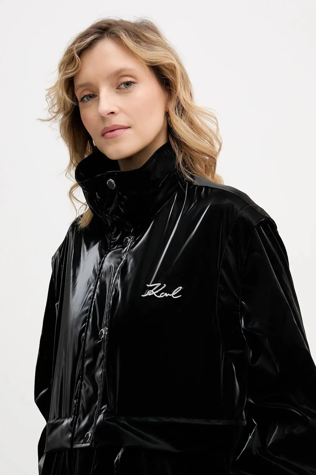 Плащ женский