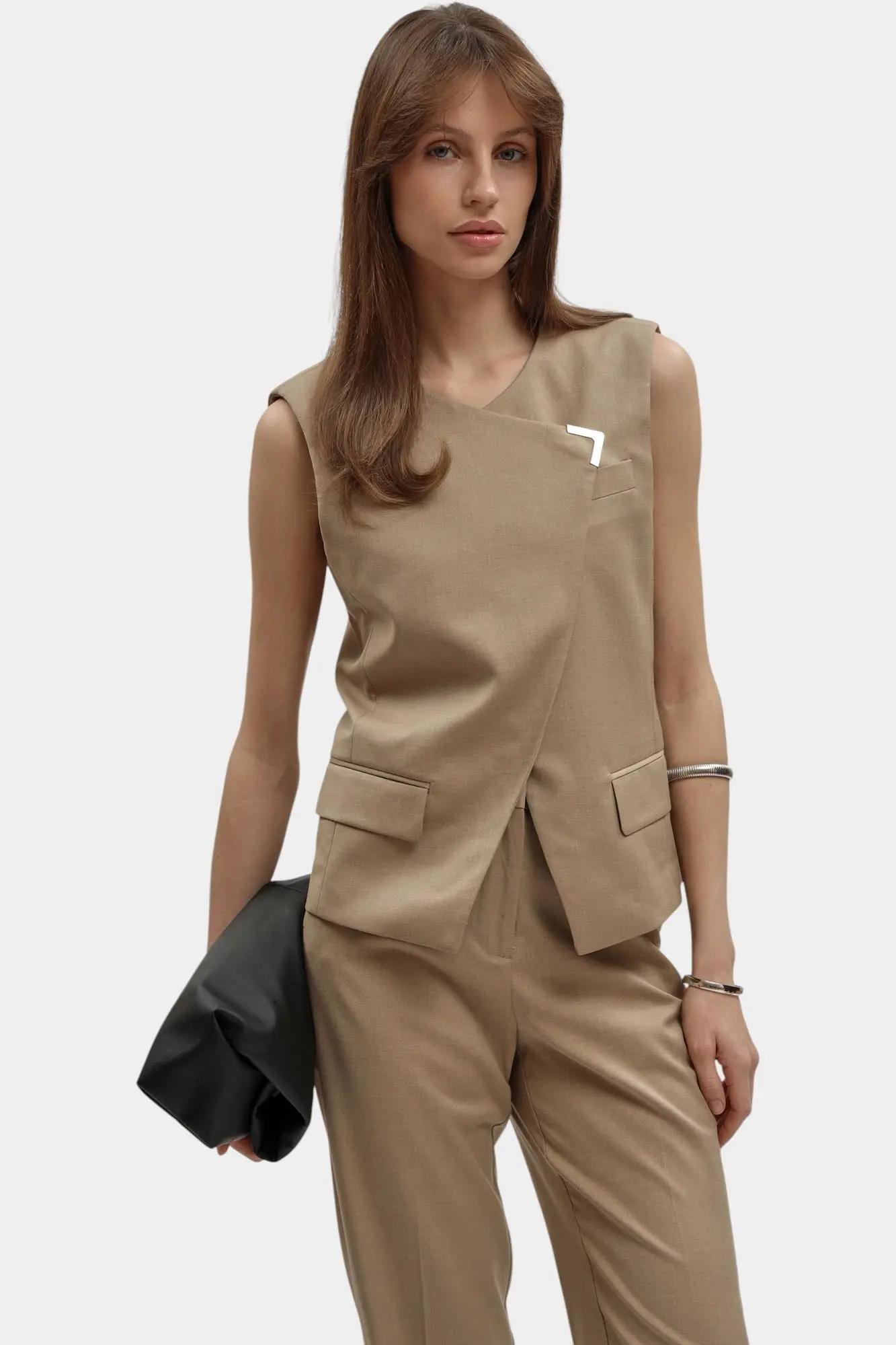 Жилет классический женский