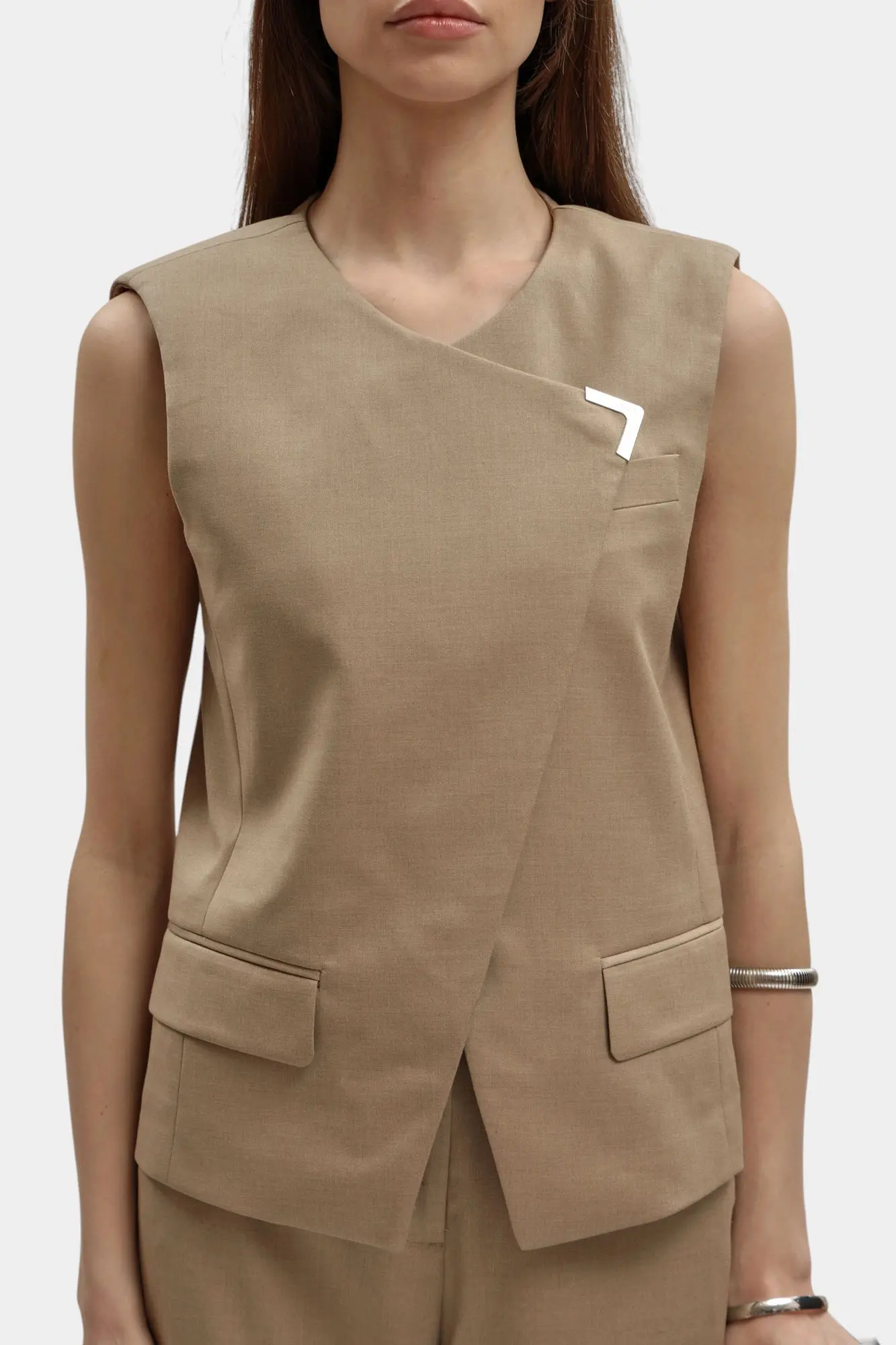 Жилет классический женский