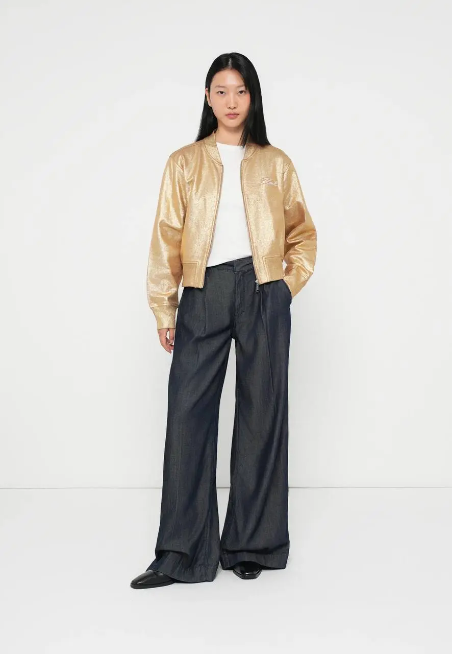 Куртка бомбер женская