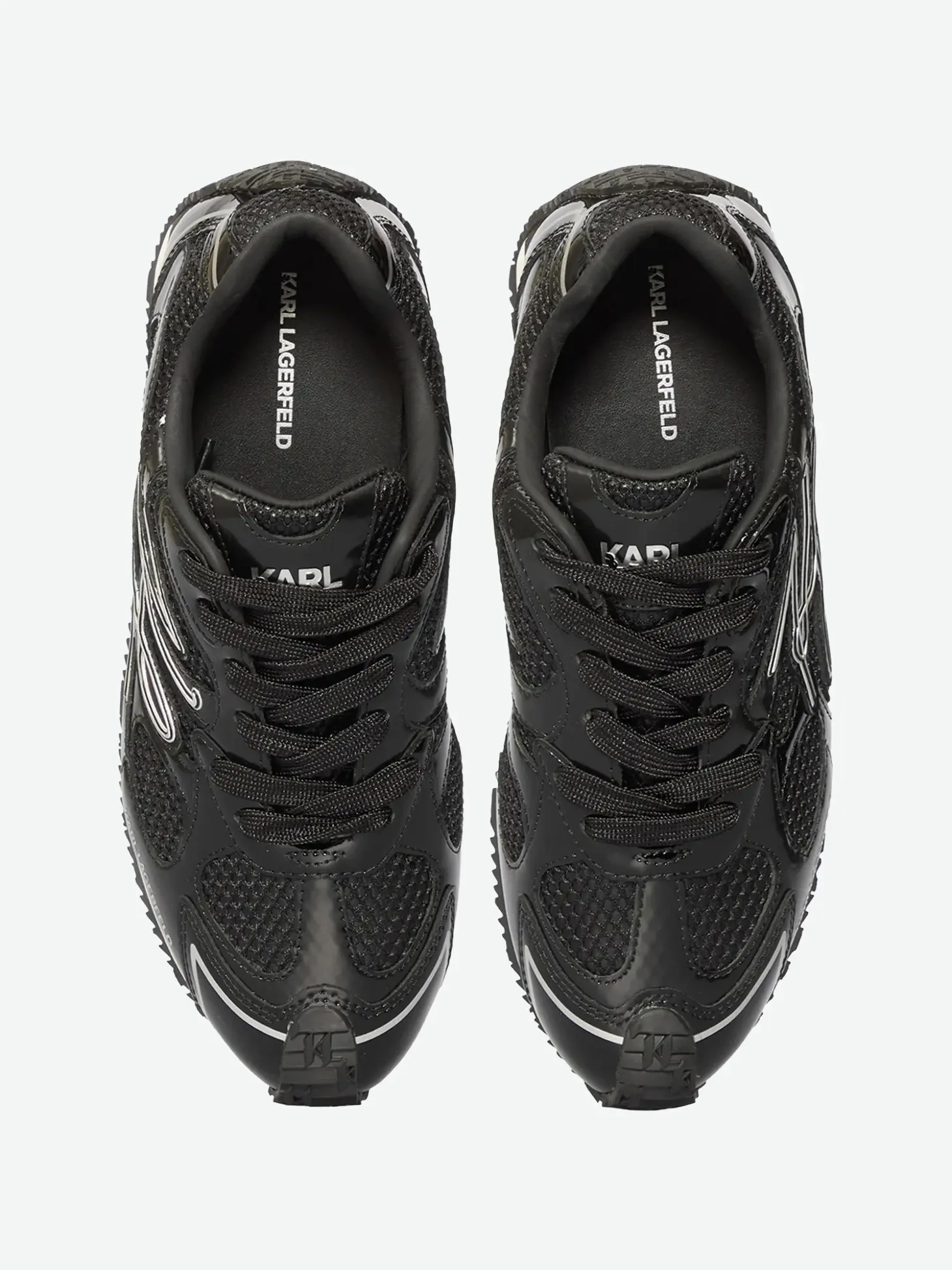 Кроссовки женские