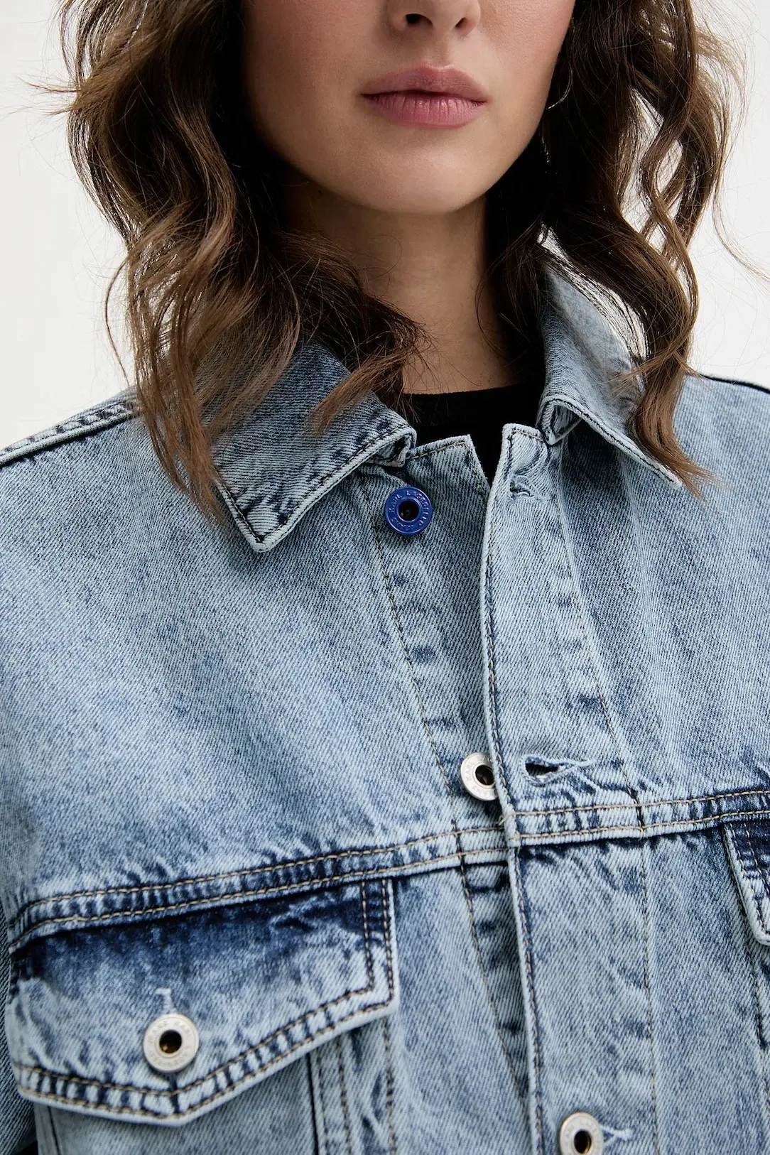 Куртка джинсовая женская