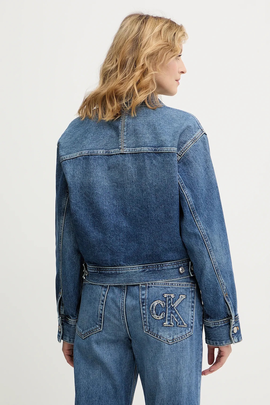 Куртка джинсовая женская