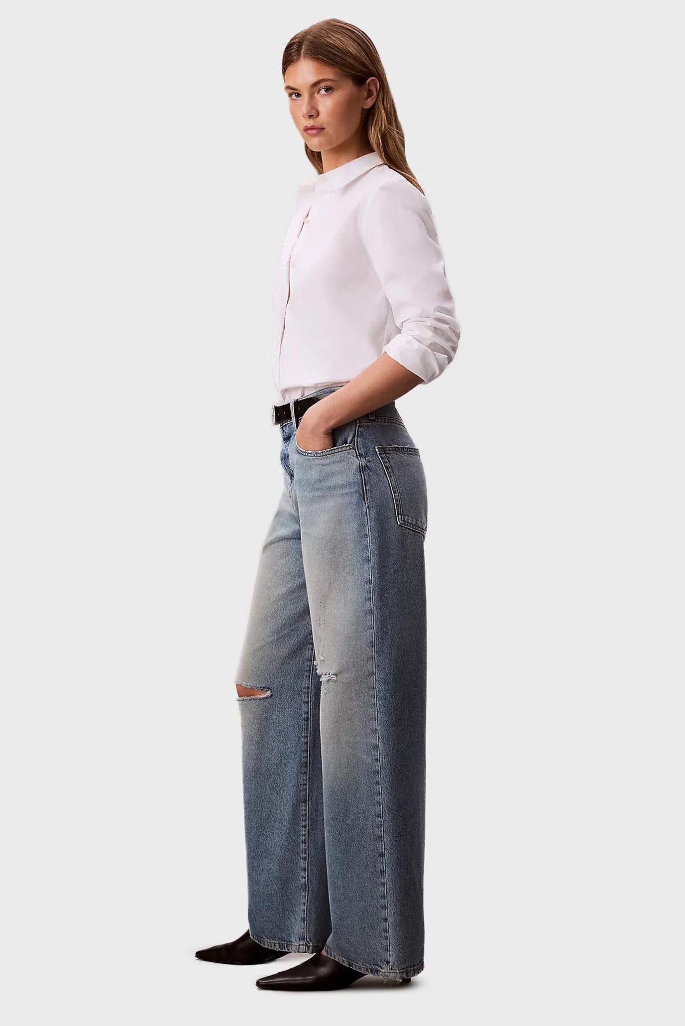 Джинсы широкие и клеш женские