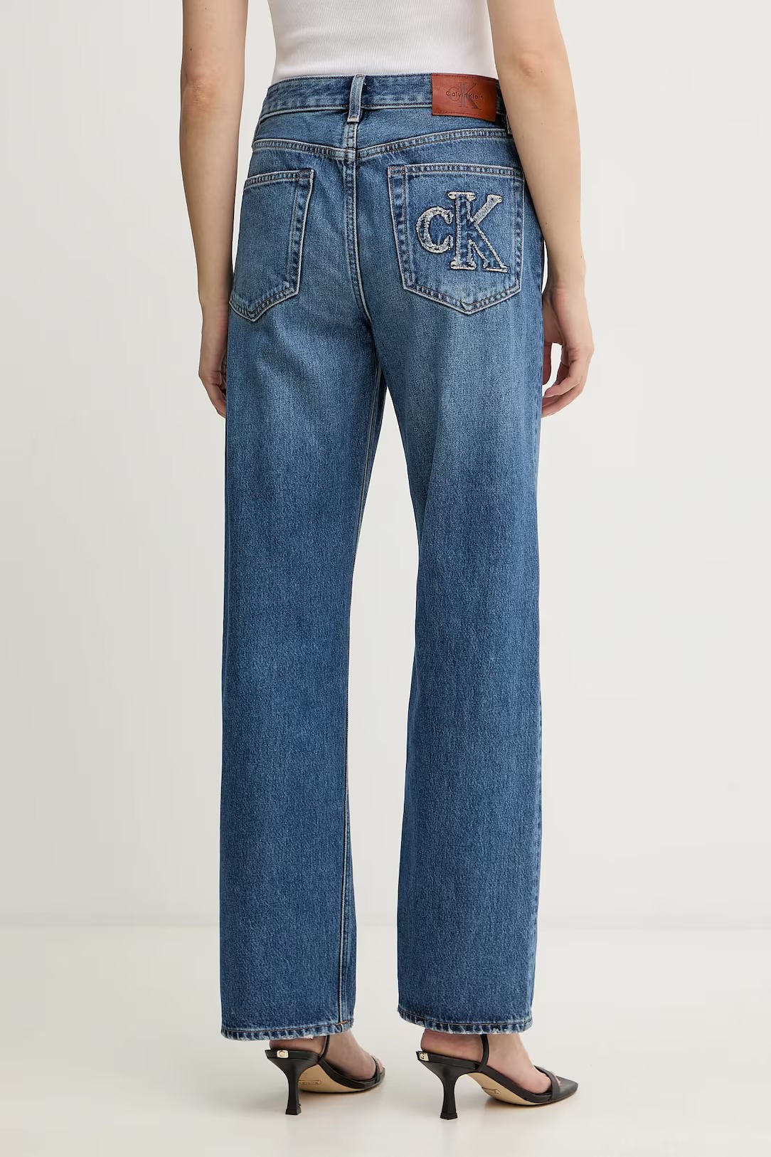 Джинсы прямые женские